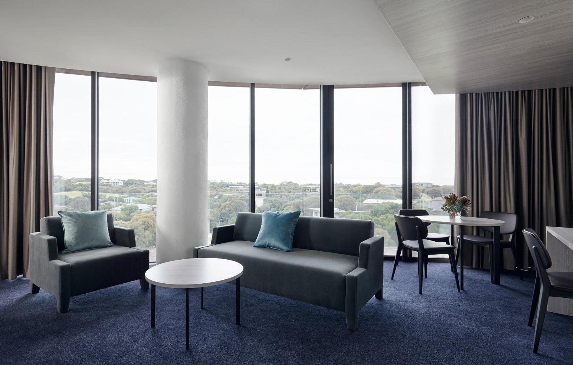 Racv Cape Schanck Resort Exterior photo A suite at the hotel