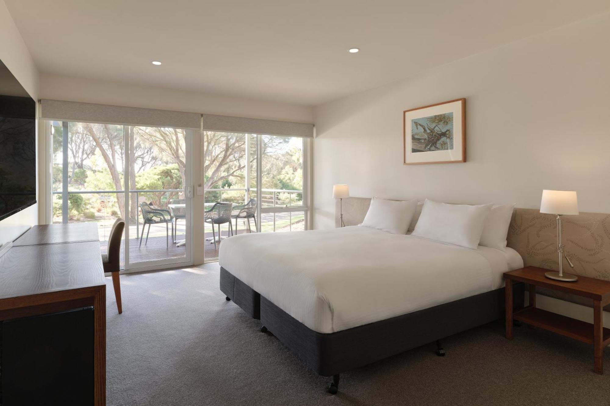 Racv Cape Schanck Resort Room photo A room at the Cradle Mountain Hotel