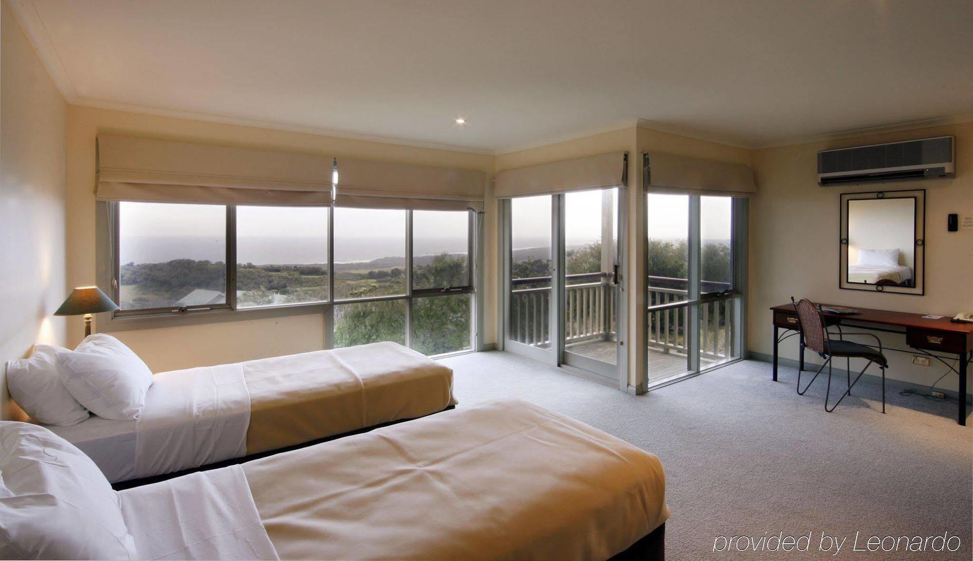 Racv Cape Schanck Resort Room photo A room at the Bayview Hotel