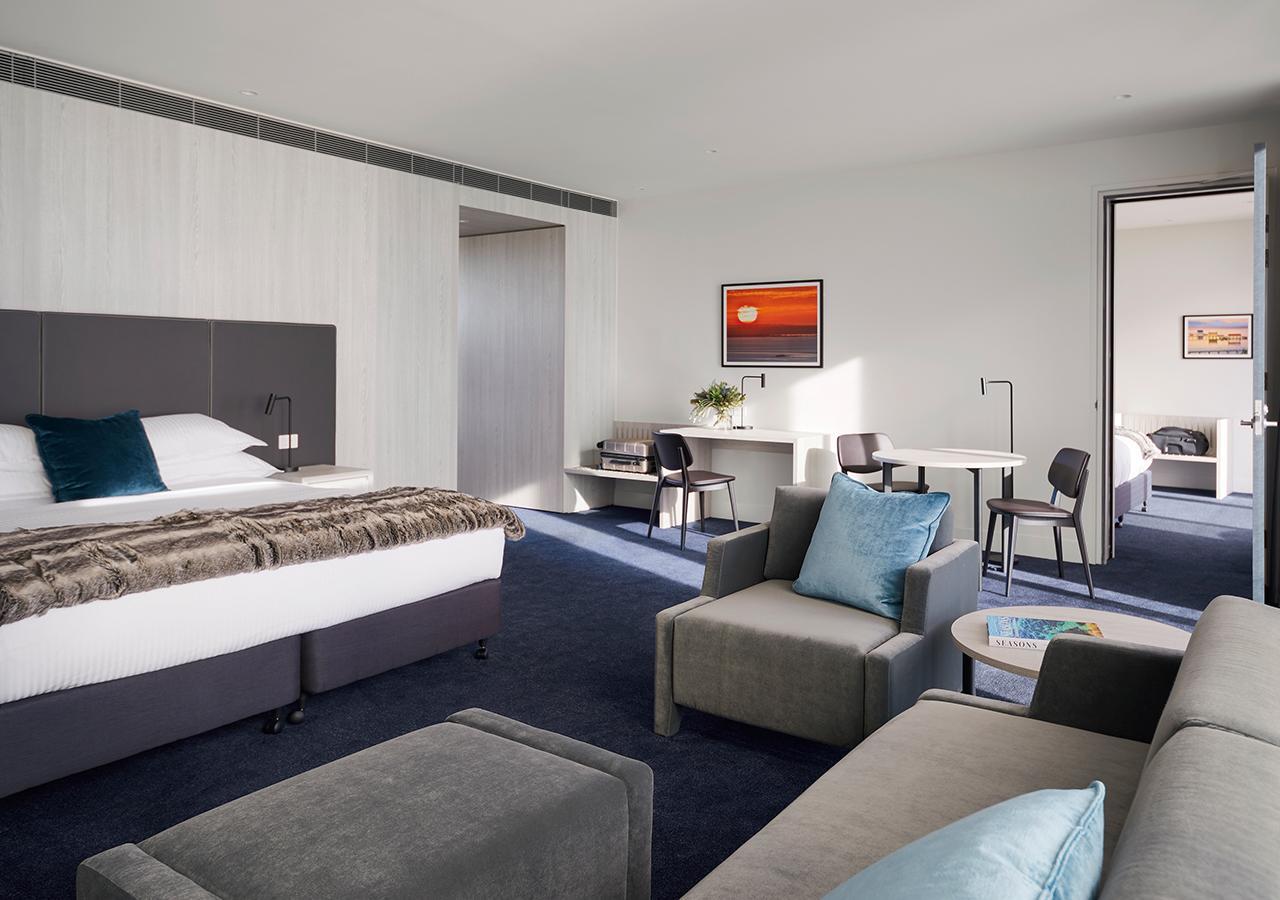 Racv Cape Schanck Resort Exterior photo A suite at the Crowne Plaza Hotel, Adelaide